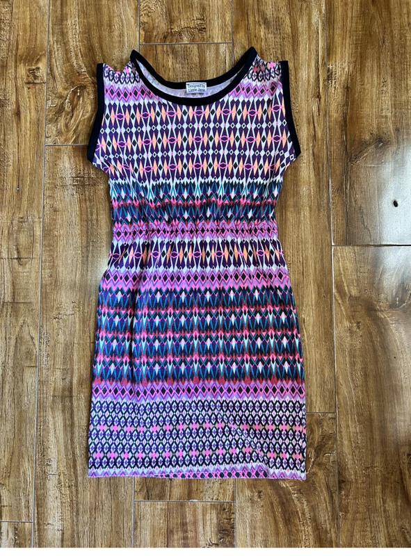 Purple geometric print dress